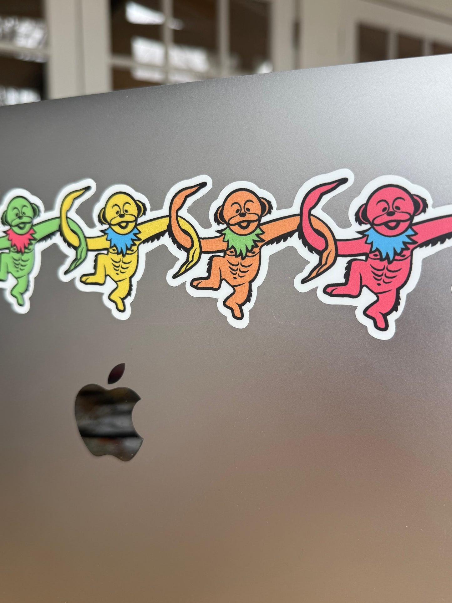 b - MONKEYS WORK THEIR ABDOMINALS